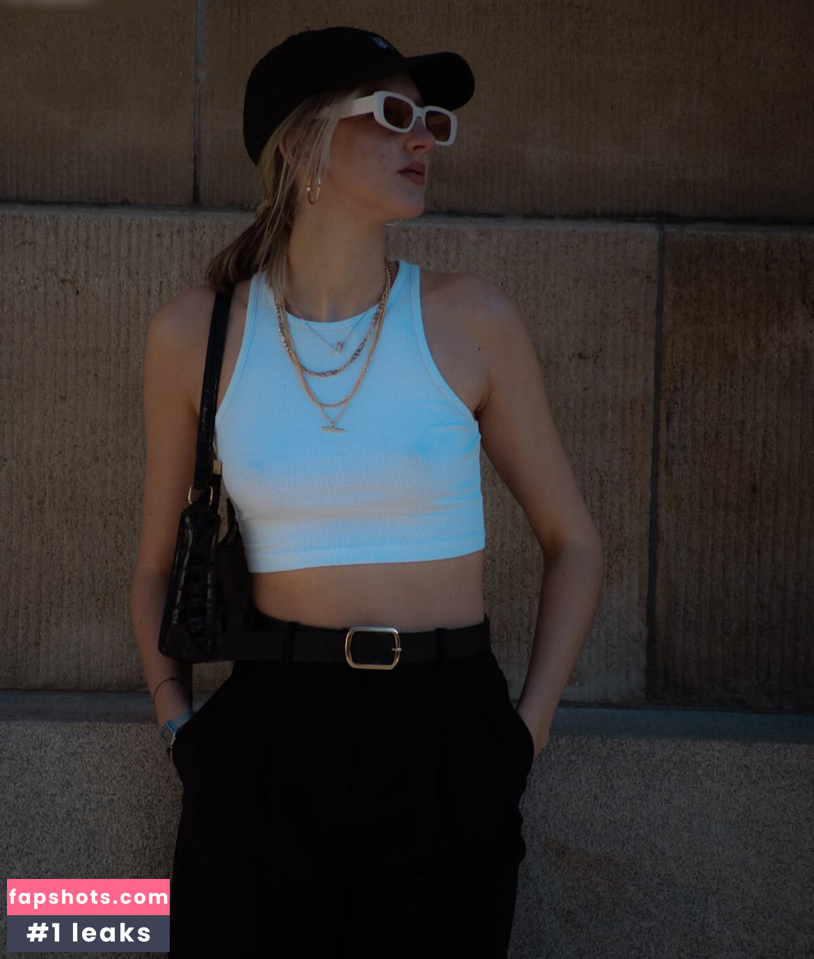 Cathi gallery photo #2