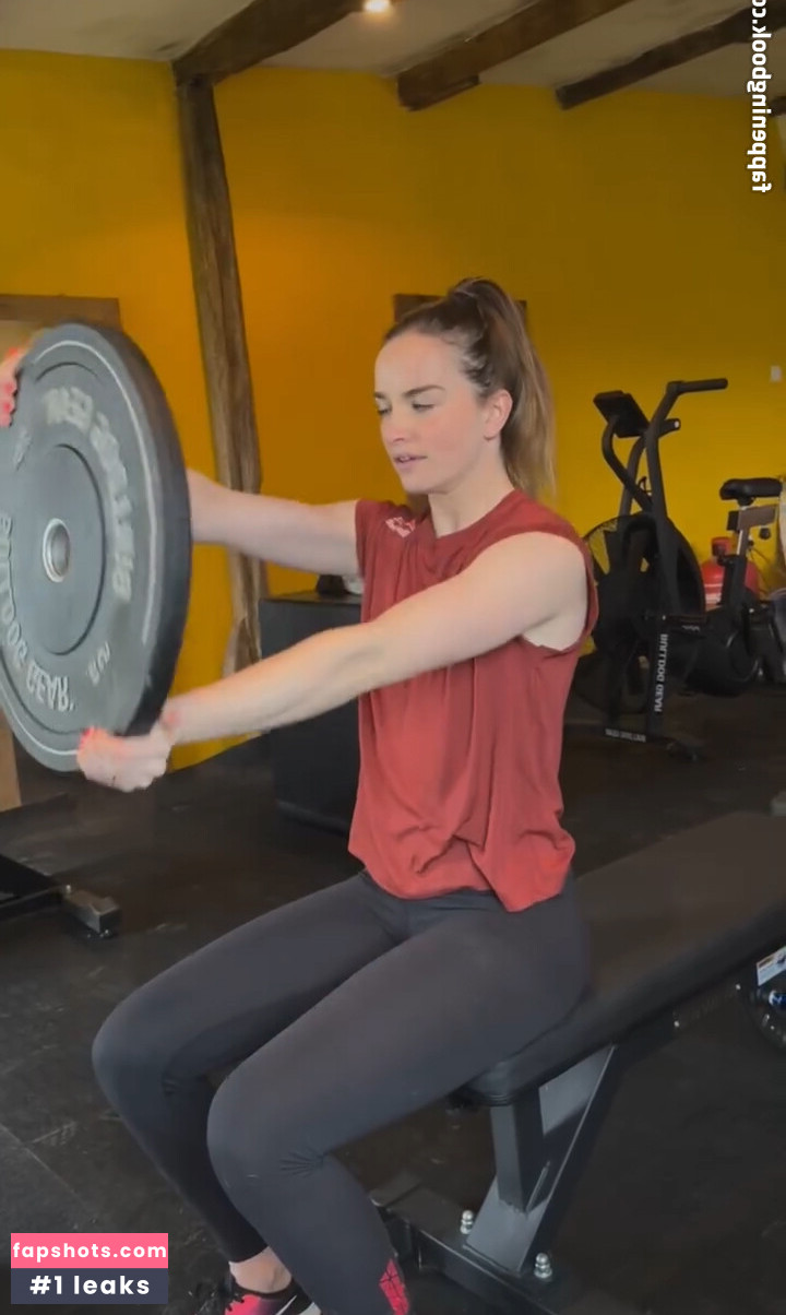 Catie Munnings gallery photo #6