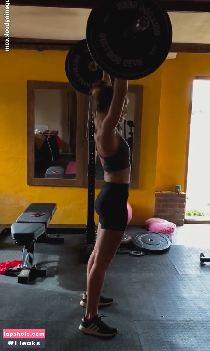 Catie Munnings gallery photo #9