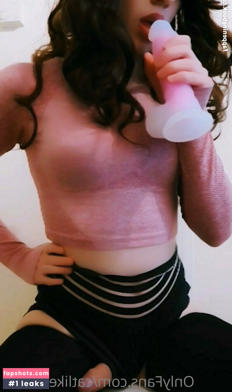 CatLikesWater gallery photo #14