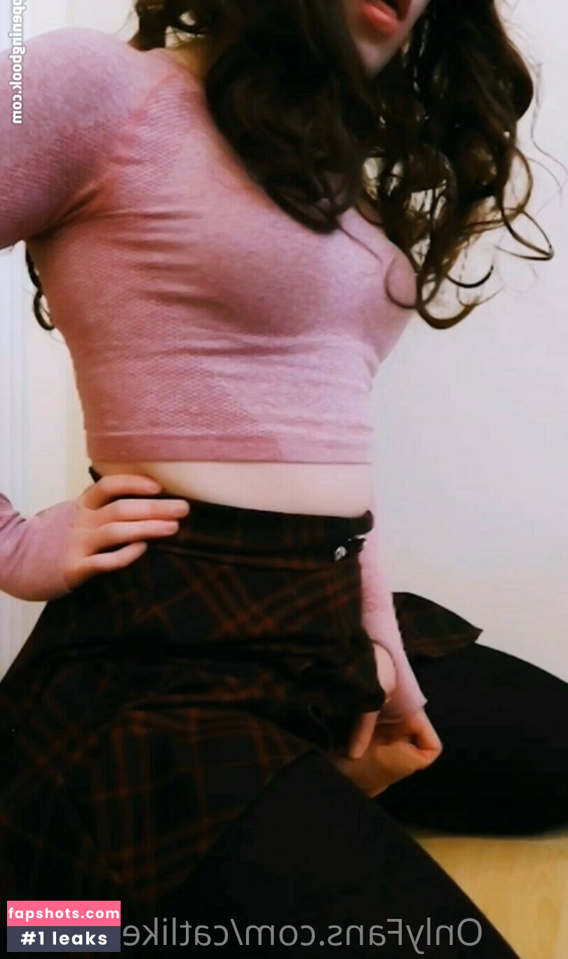 CatLikesWater gallery photo #33