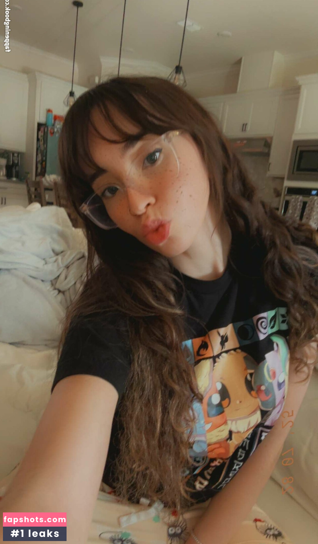 Catlyn Crespo gallery photo #20