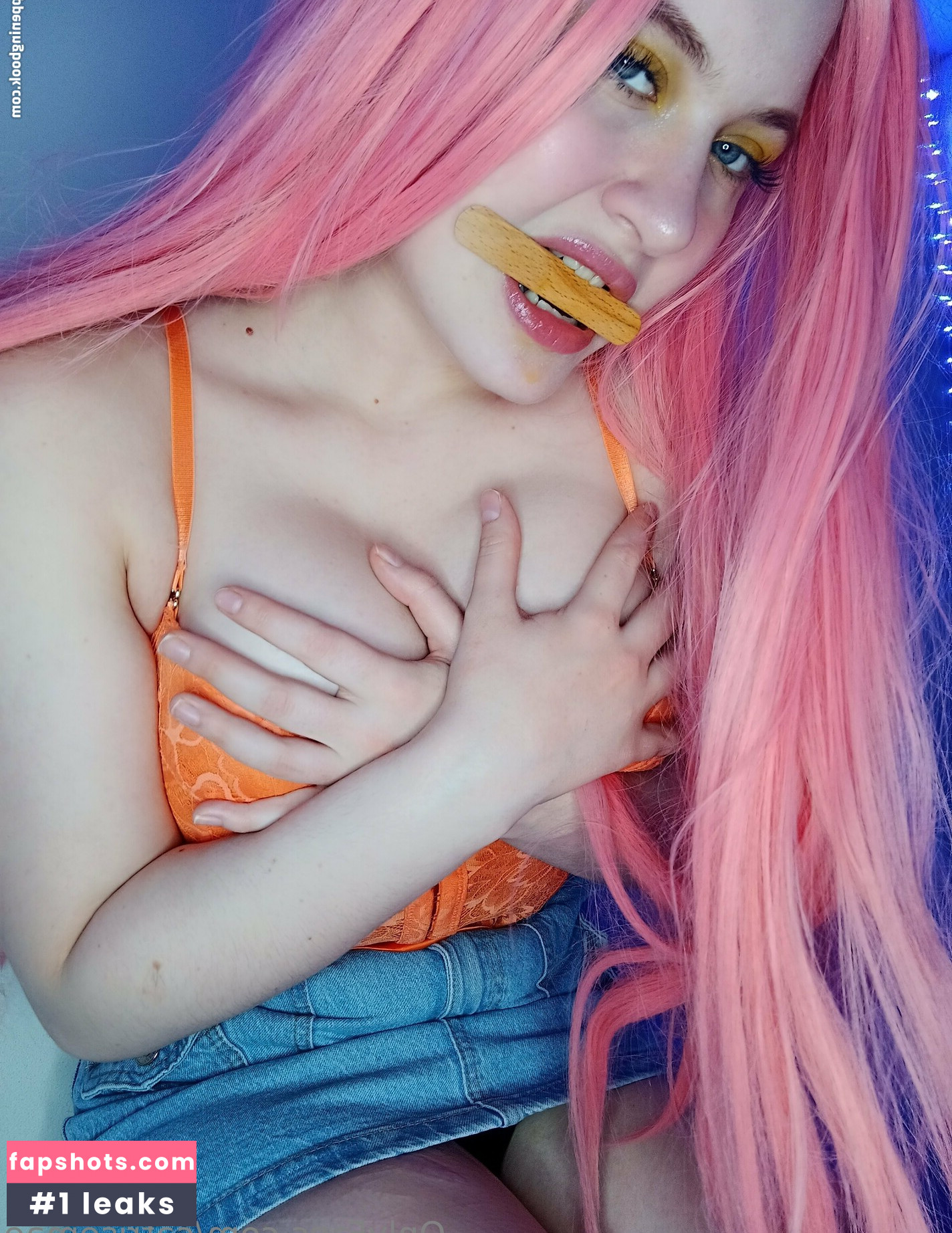 catrisemae nude babe gallery