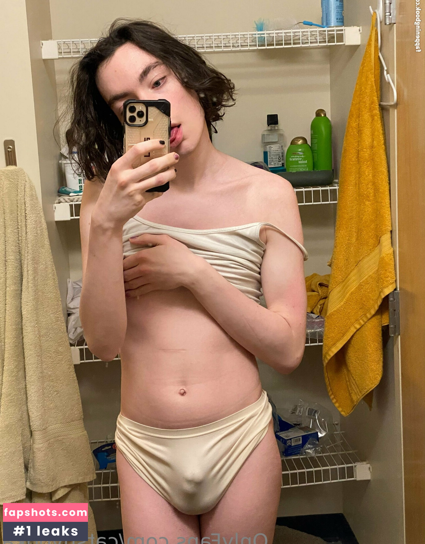 catsnvodka Nude Leaks OnlyFans Photos #19 - LeakJerk