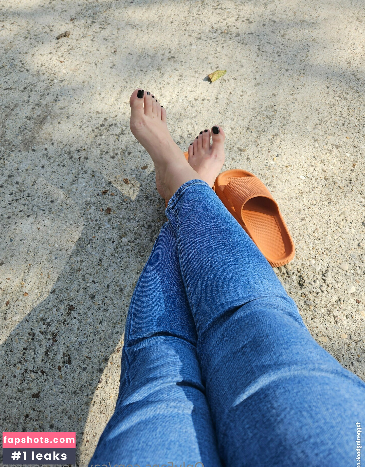 cavalierifeetfree gallery photo #7