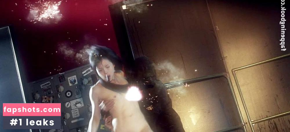 Cay Izumi gallery photo #2