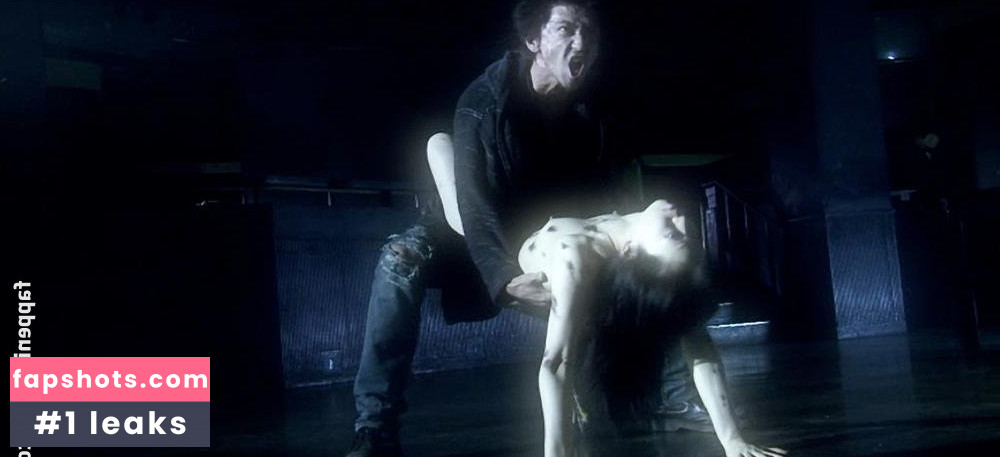 Cay Izumi nude babe gallery