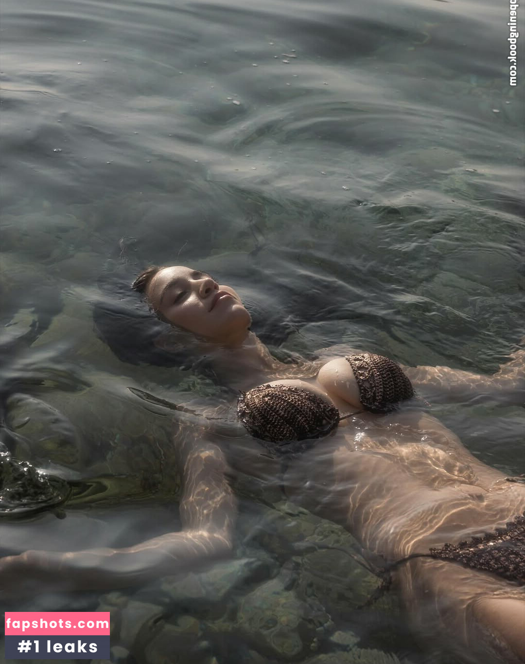 Caylee Cowan gallery photo #130