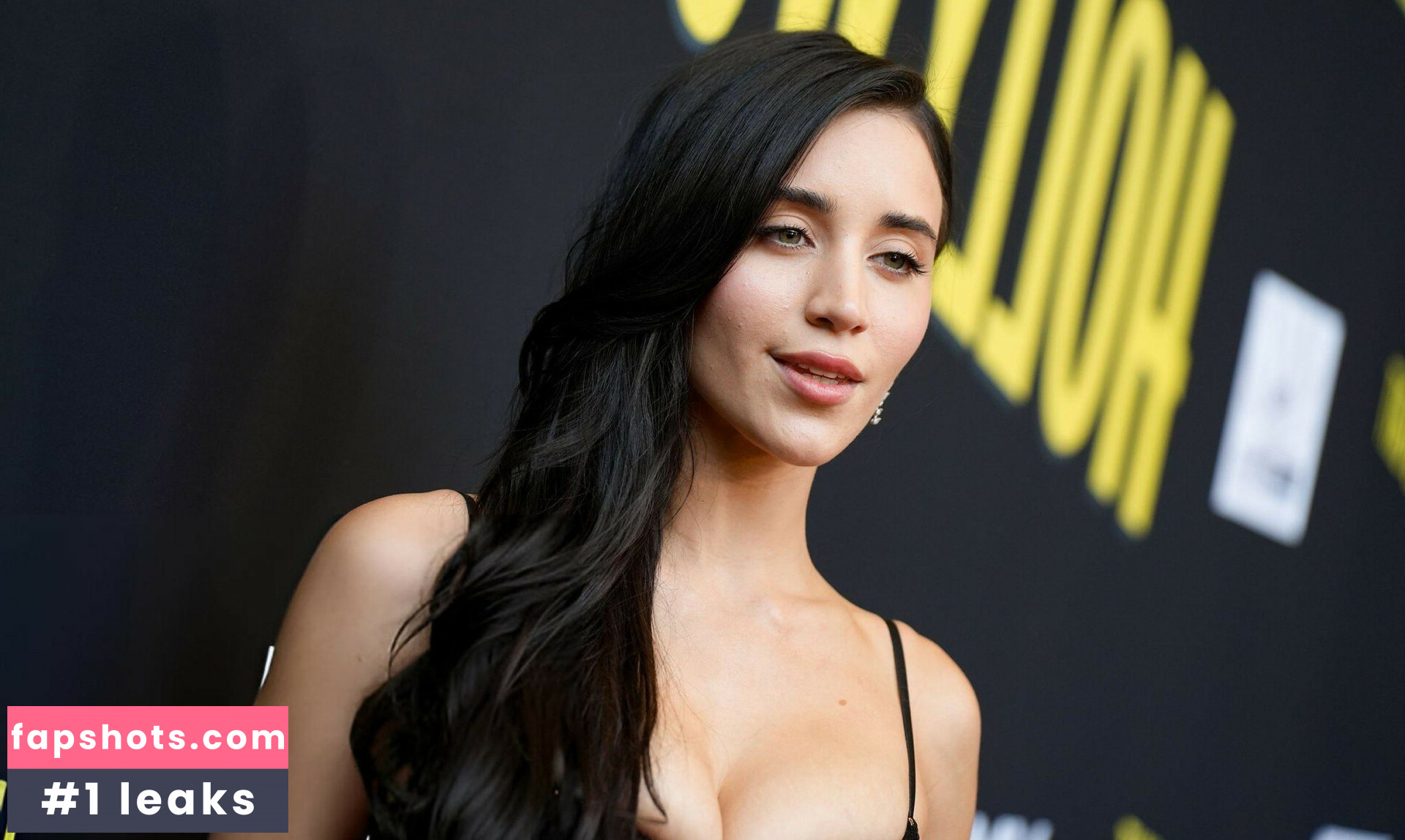 Caylee Cowan gallery photo #91