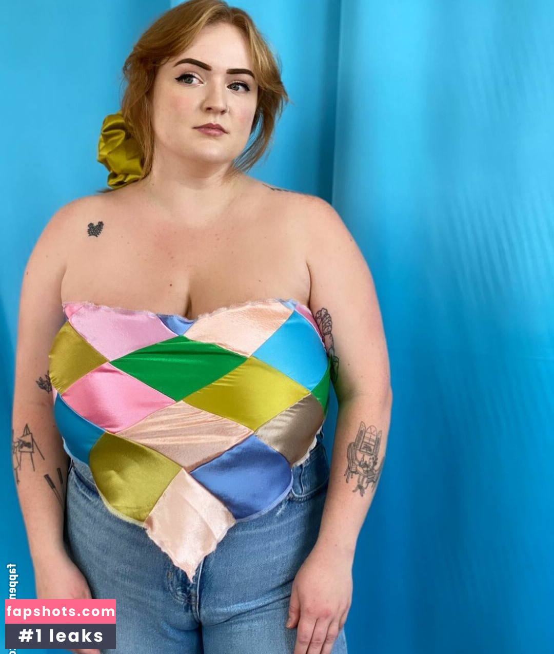 Cayley M gallery photo #12