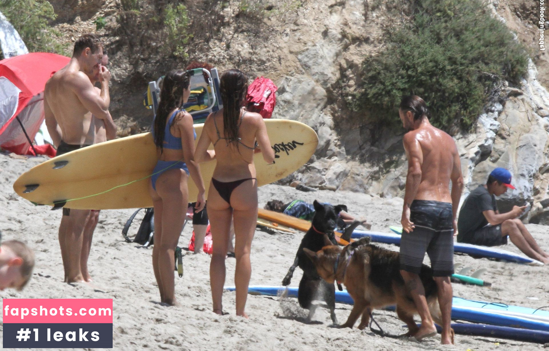 Cayley Stoker gallery photo #6