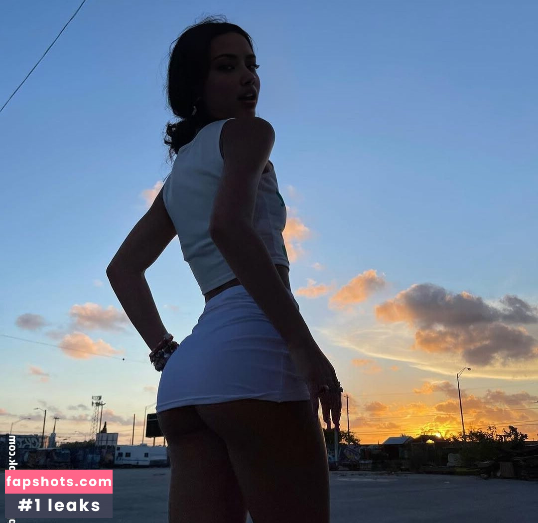 Cecile Proulx gallery photo #11