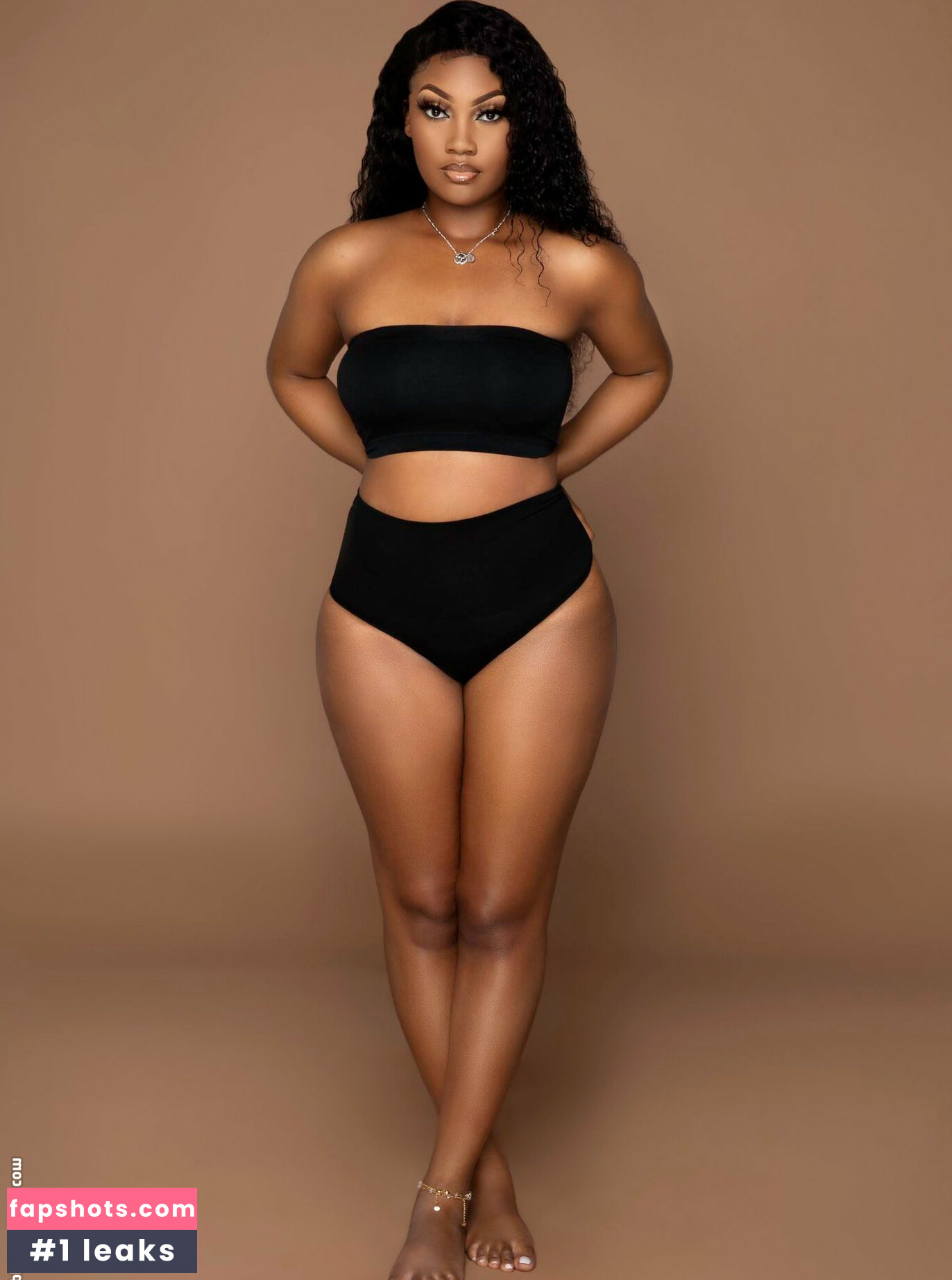 Ceechynaa nude babe gallery