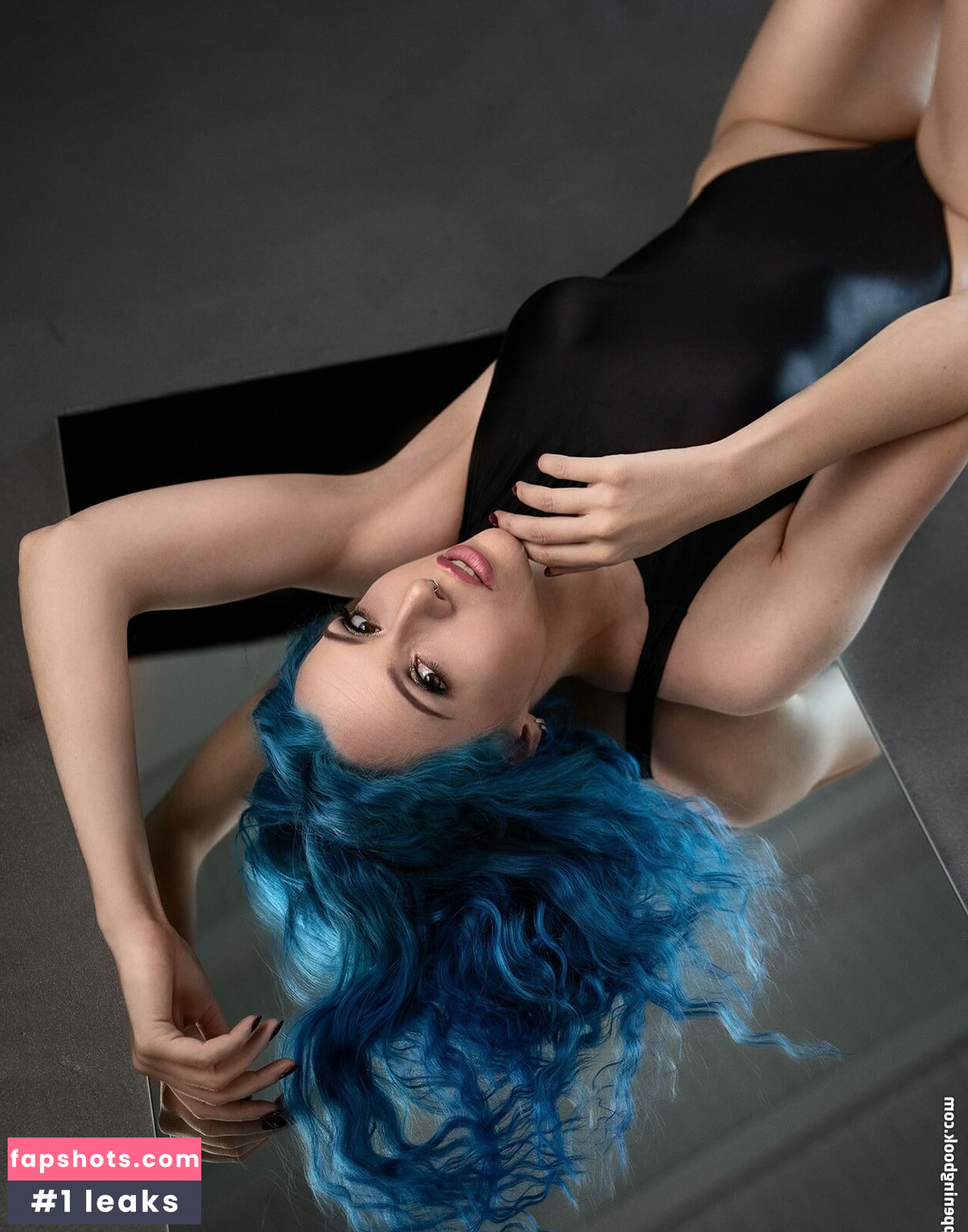 Celene Nox gallery photo #8