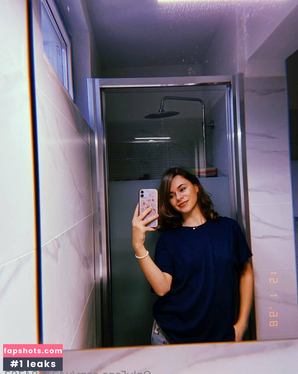 celestial_zoe gallery photo #2