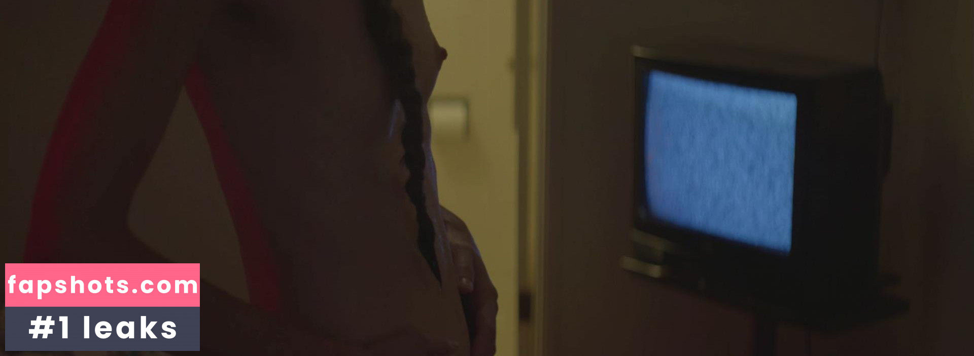 Celia Rowlson-Hall nude babe gallery