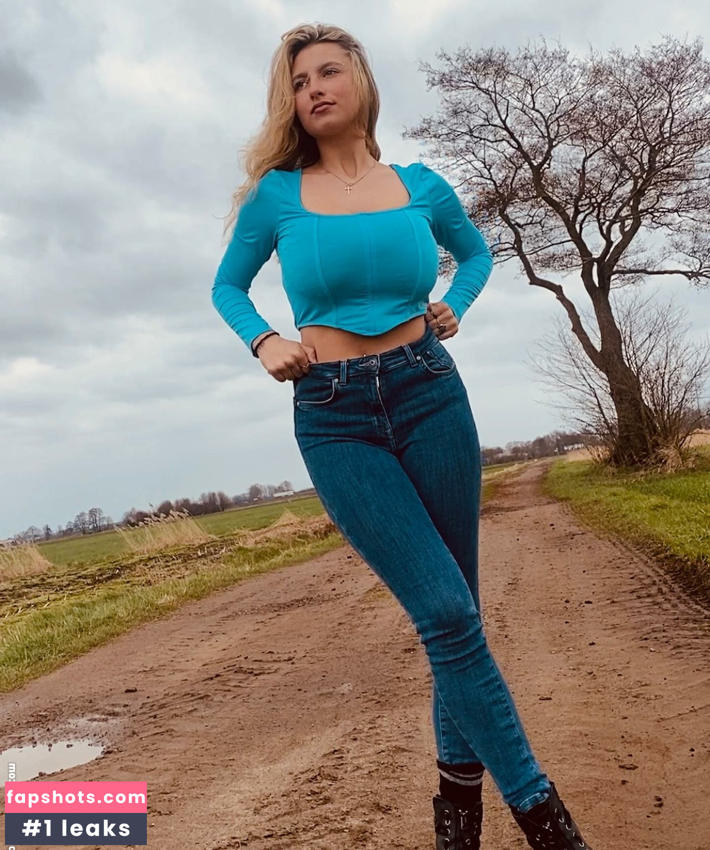 Celina gallery photo #6