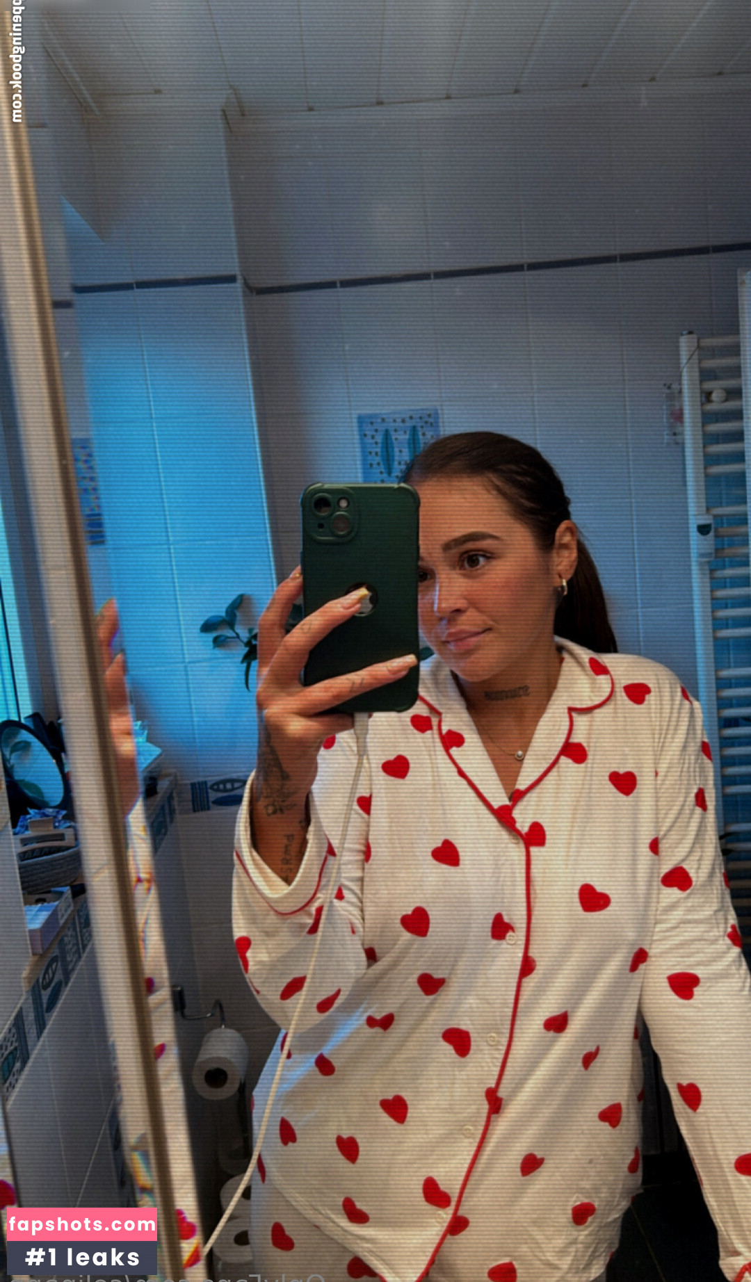 Celina Pop gallery photo #4