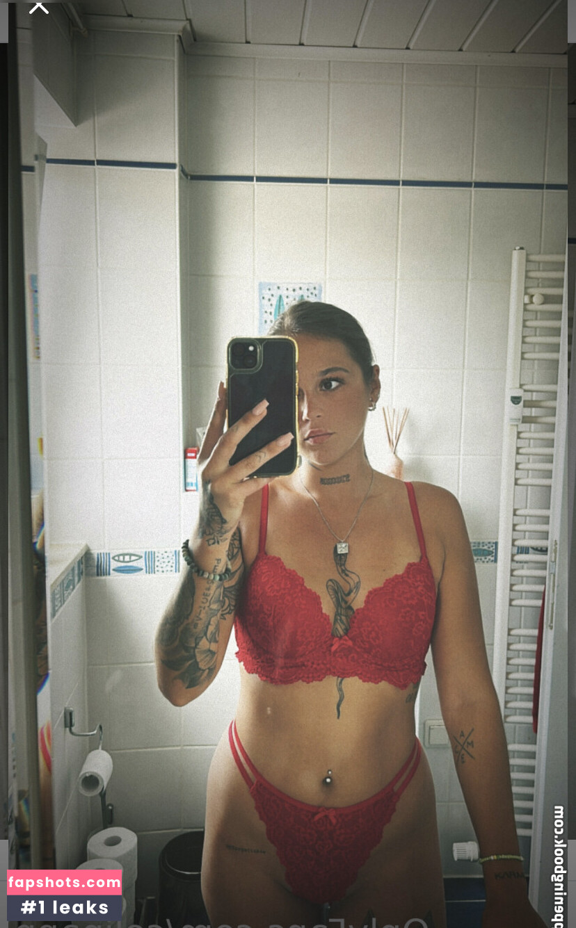 Celina Pop gallery photo #37