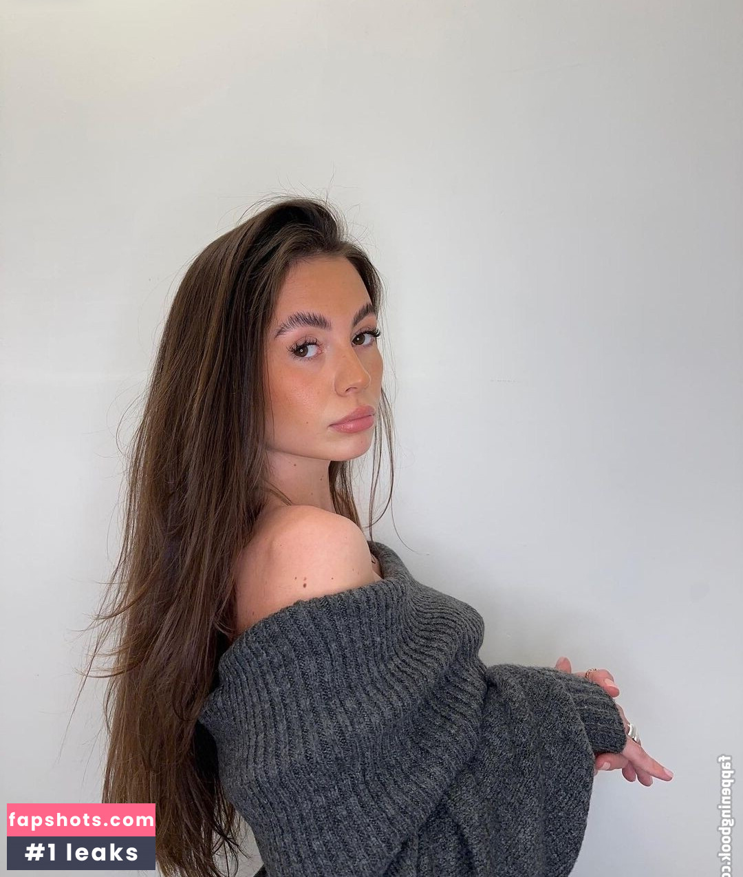 Celina Schacht gallery photo #23