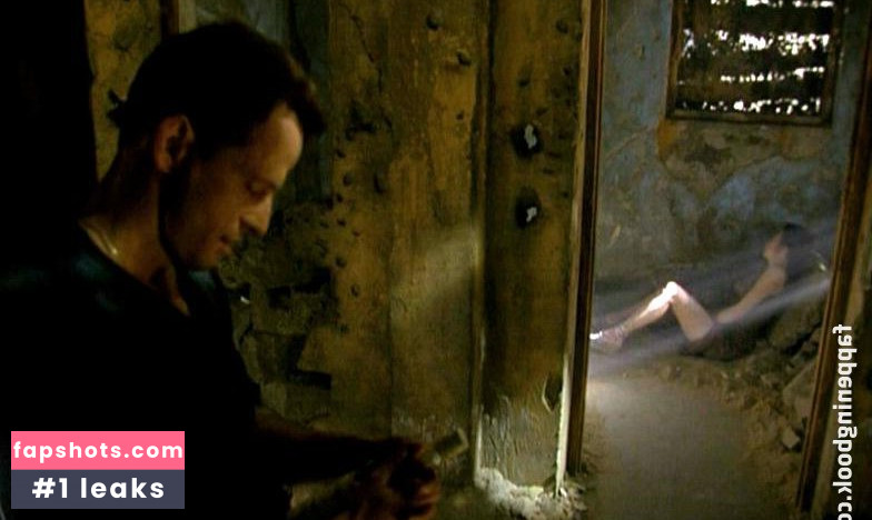 Céline Bonnier gallery photo #12