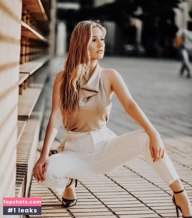 Celine Zed gallery photo #15