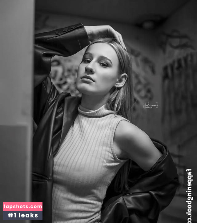 Celine Zed gallery photo #5