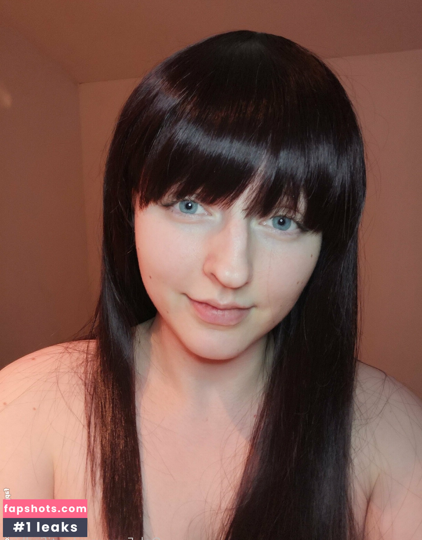 certifiedhips nude babe gallery