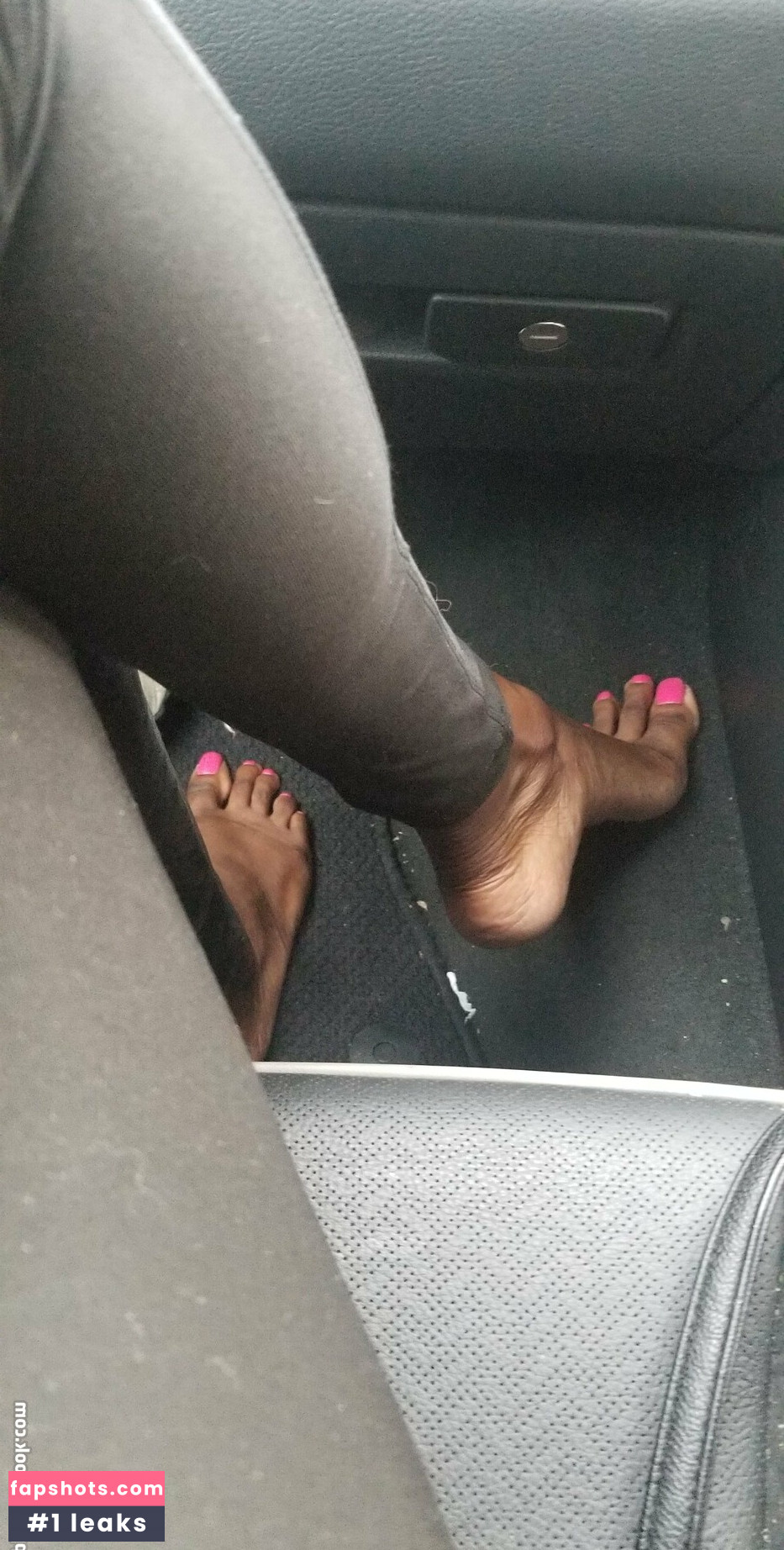 cfootgoddessx nude babe gallery