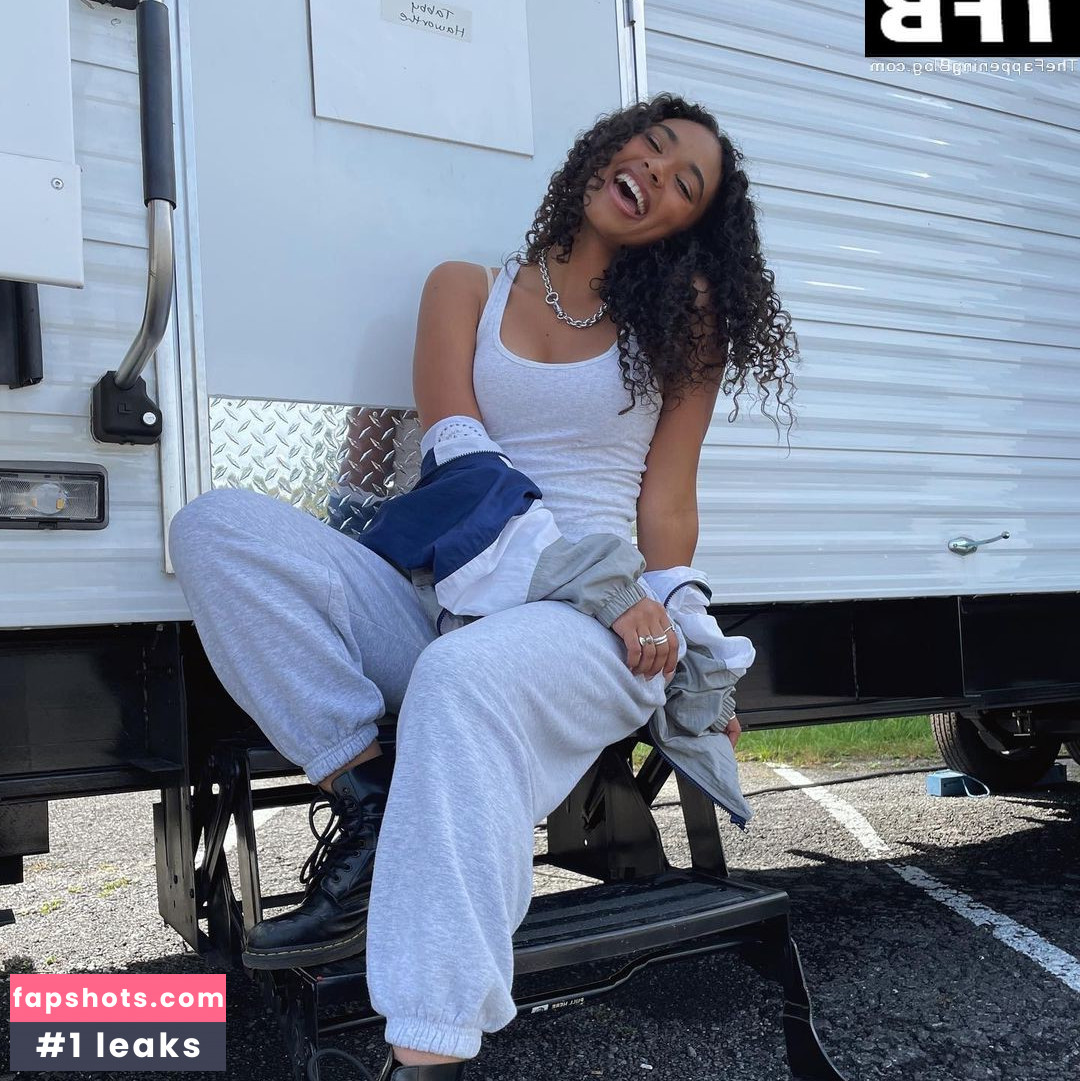 Chandler Kinney Nude Leaks OnlyFans Photos #18 - LeakJerk