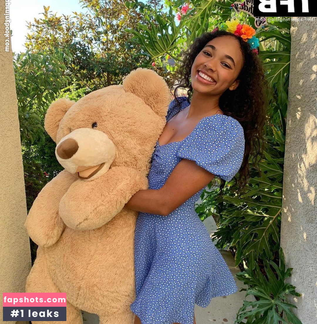 Chandler Kinney Nude Leaks OnlyFans Photos #22 - LeakJerk