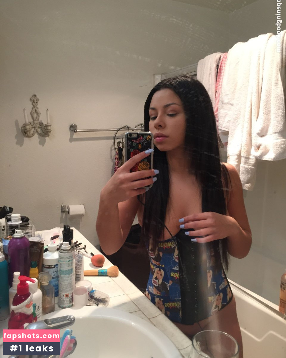 Chanel Brown nude babe gallery