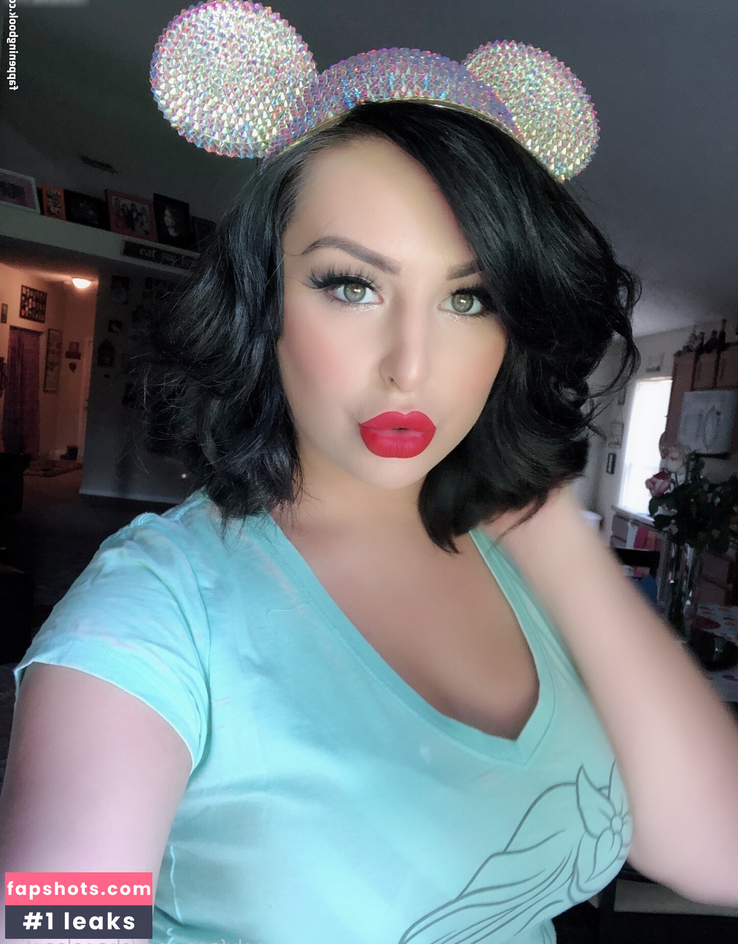 Chanel Santini gallery photo #31