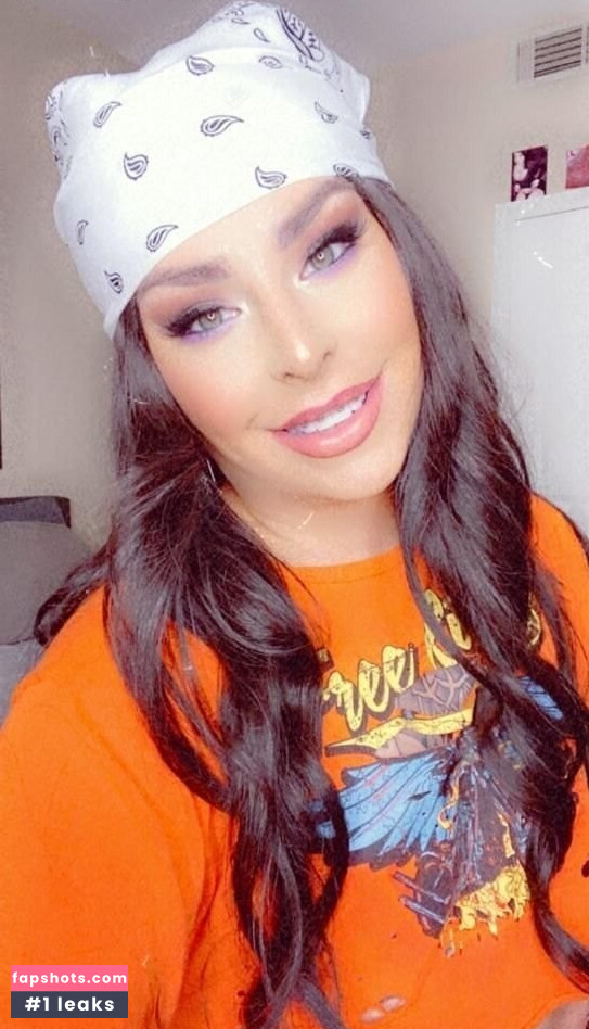 Chanel Santini gallery photo #32