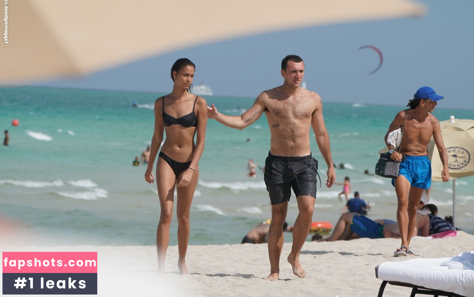 Chantal Monaghan gallery photo #2