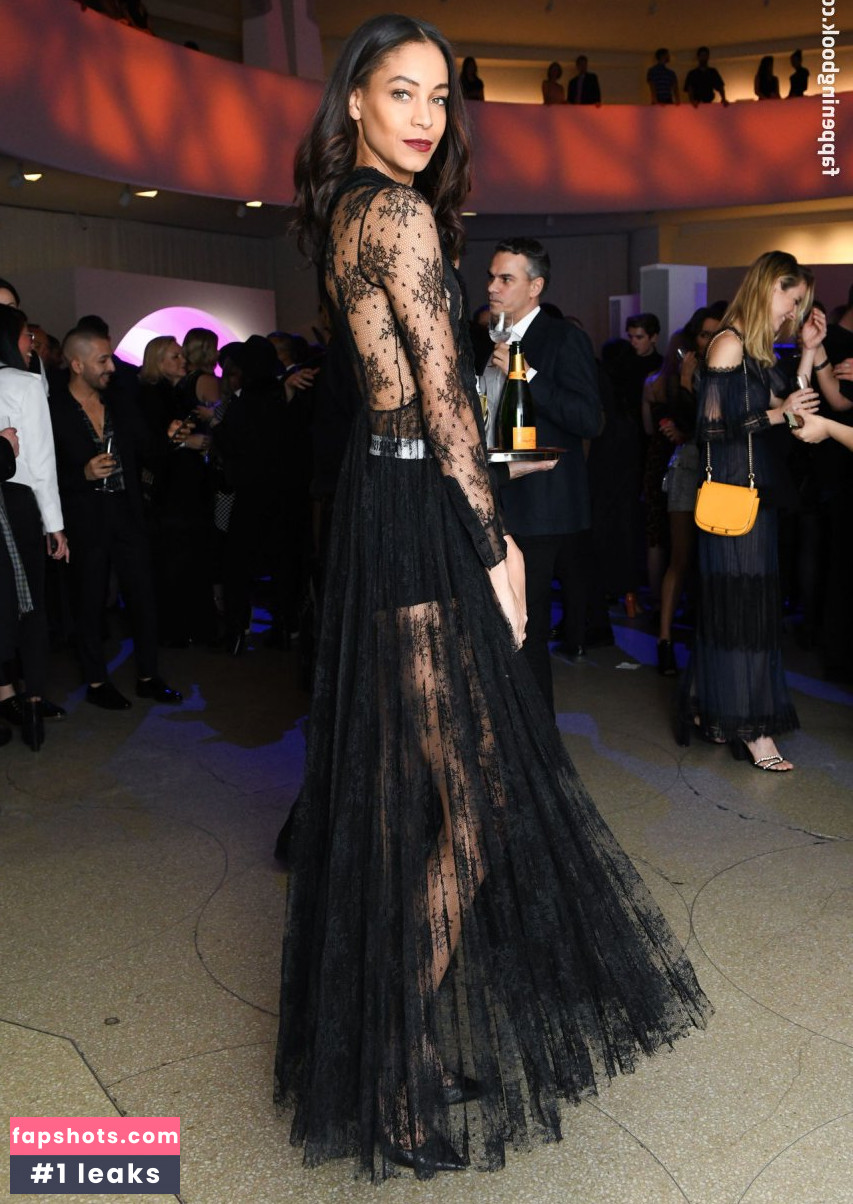 Chantal Monaghan gallery photo #70