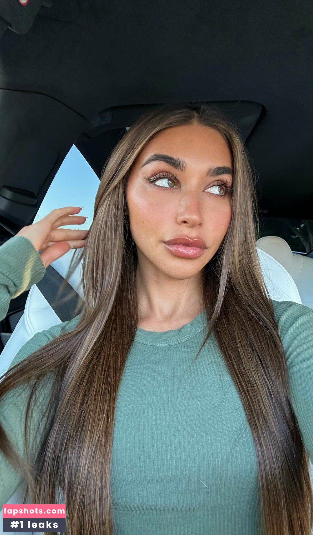 Chantel Jeffries gallery photo #956