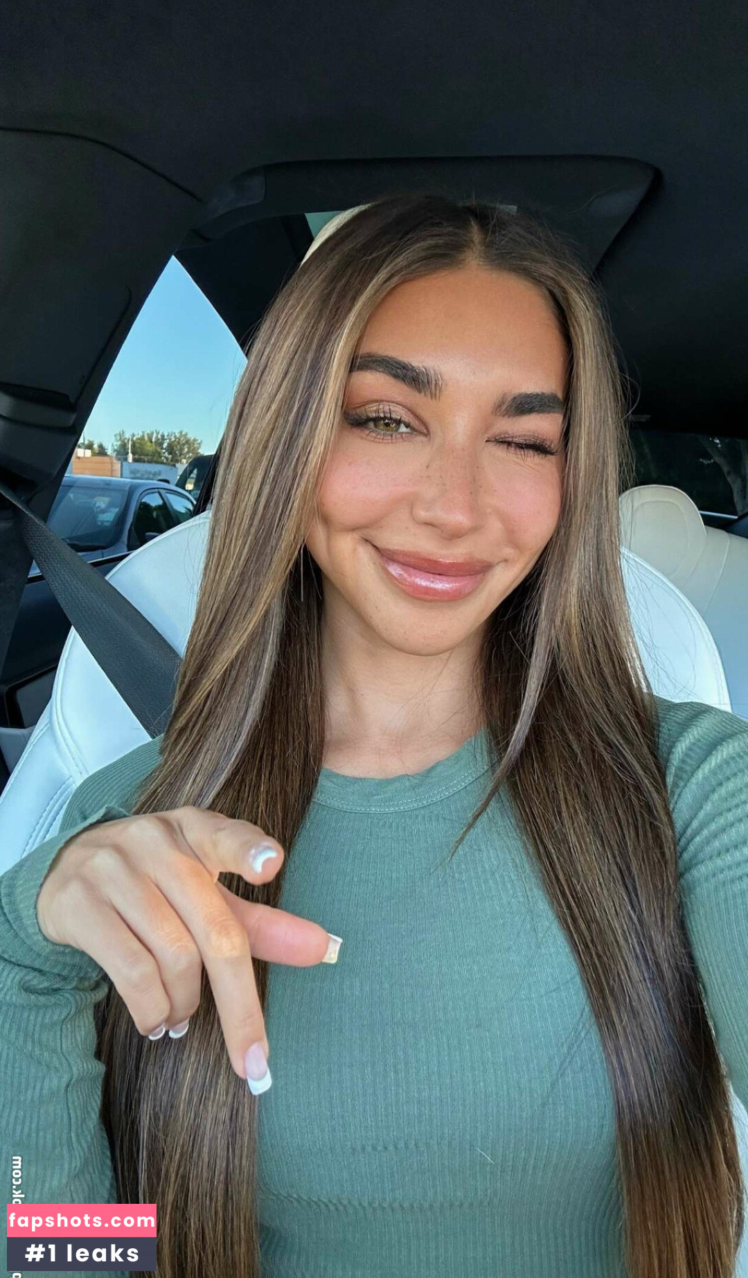 Chantel Jeffries gallery photo #958