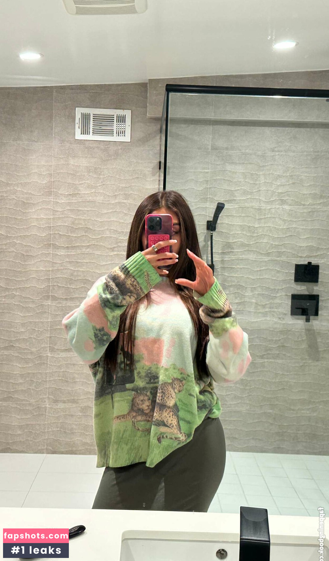 Chantel Jeffries gallery photo #986