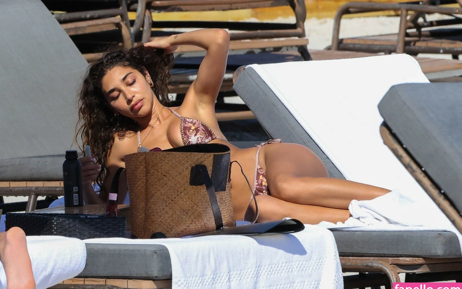 chantel-jeffries gallery photo #604