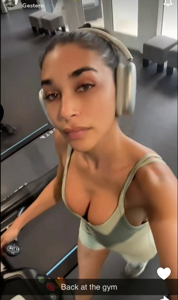 chantel-jeffries gallery photo #667