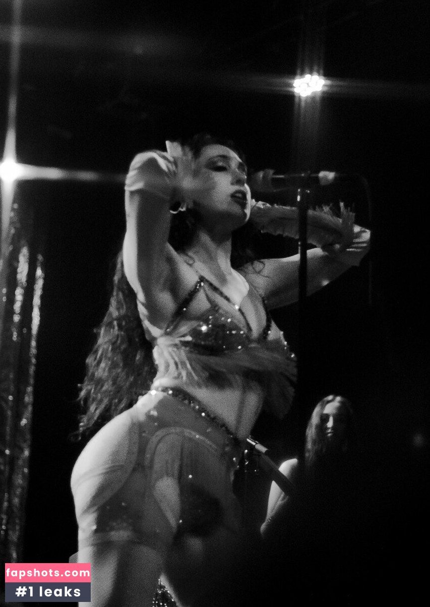 Chappel Roan gallery photo #28