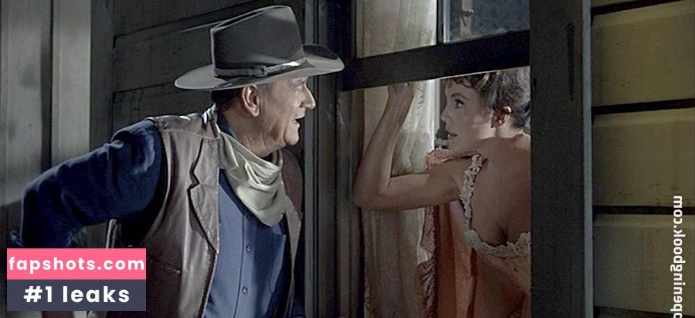 Charlene Holt gallery photo #4