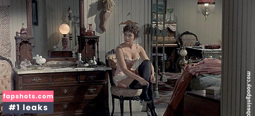 Charlene Holt gallery photo #5