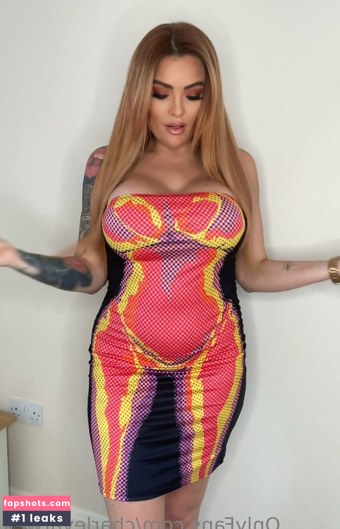 Charley Atwell gallery photo #84