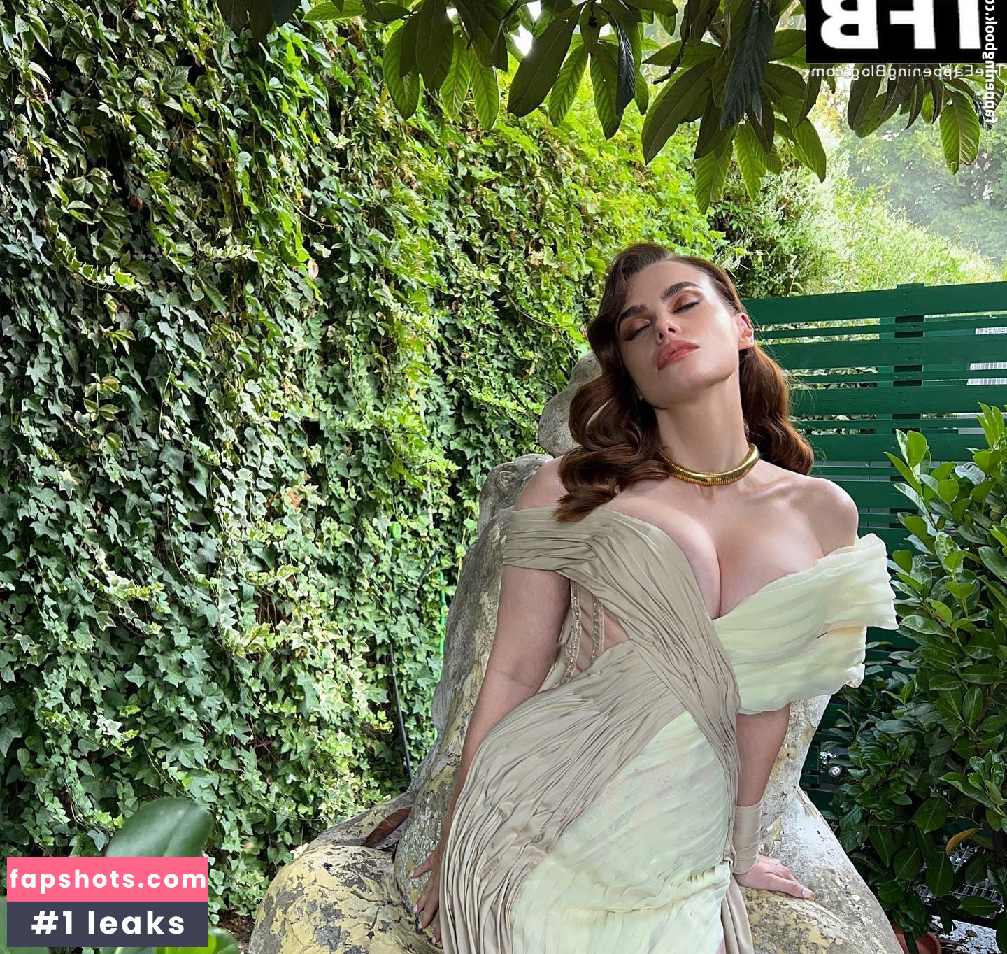 Charli Howard gallery photo #18