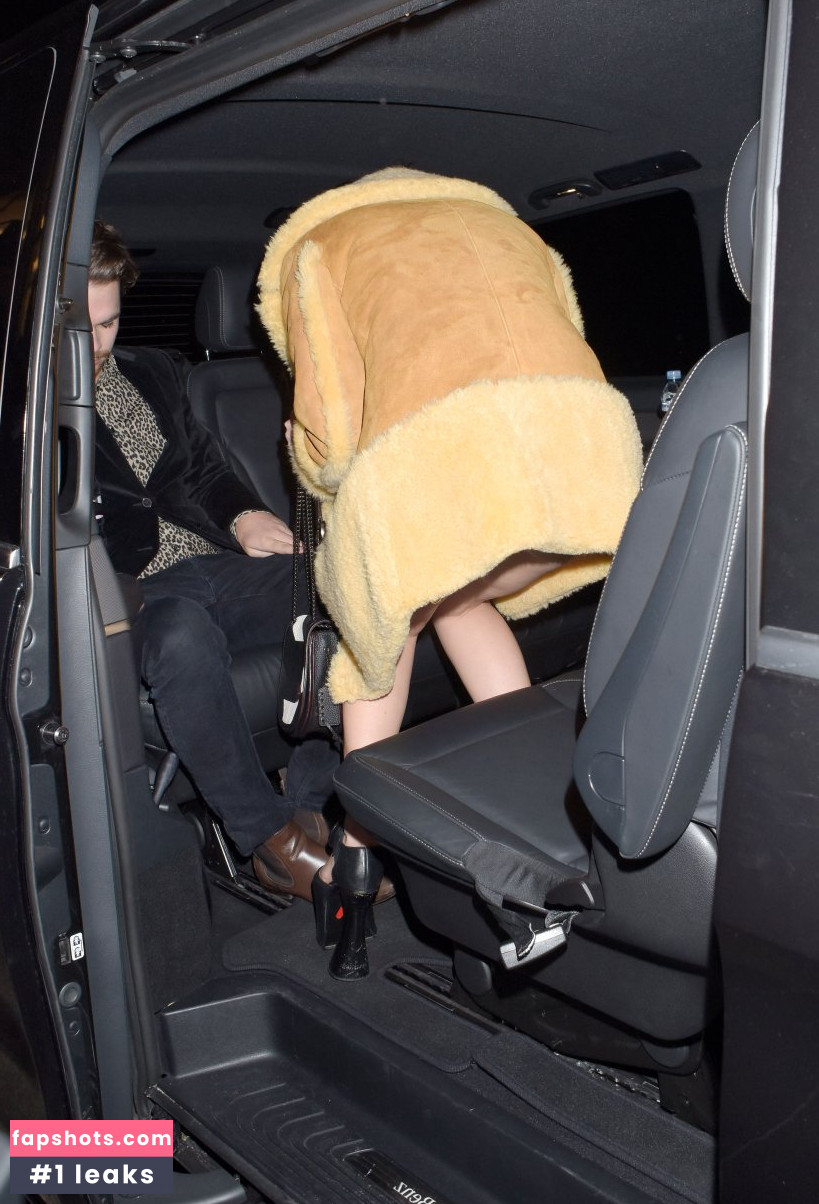 Charli XCX Nahé úniky fotek pouze od fanoušků #1063 - Fapshots