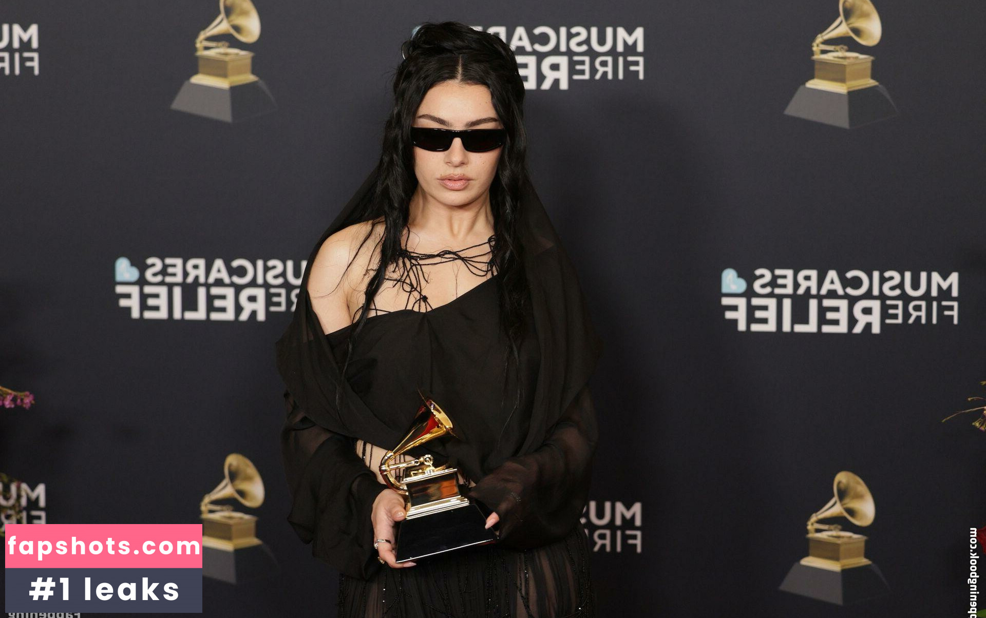 Charli XCX Nahé úniky fotek pouze od fanoušků #192 - Fapshots