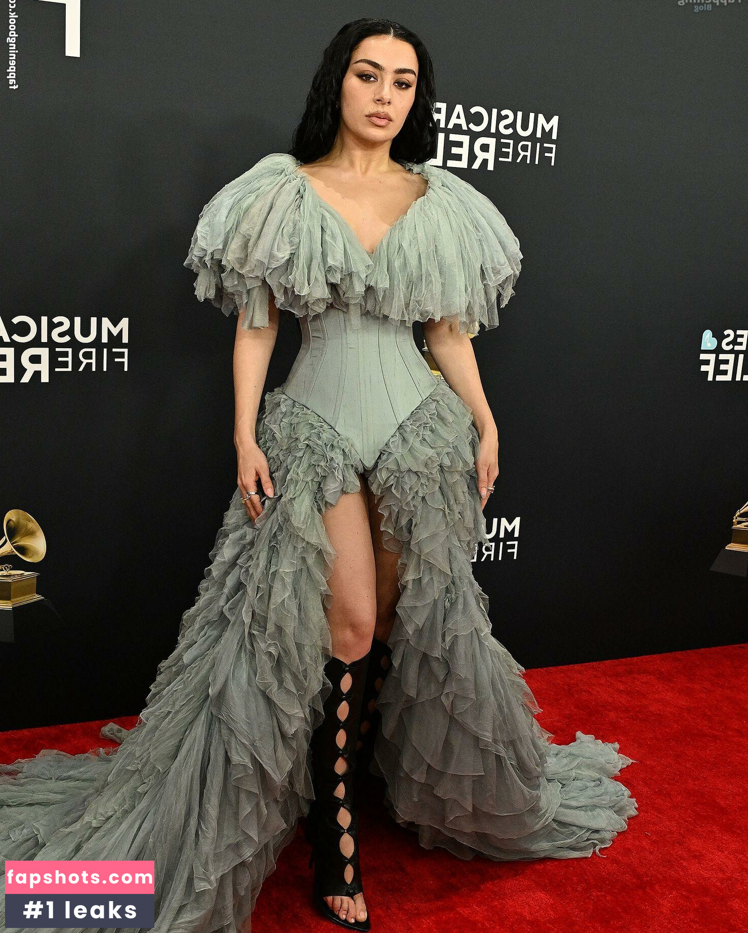 Charli XCX Nahé úniky fotek pouze od fanoušků #211 - Fapshots