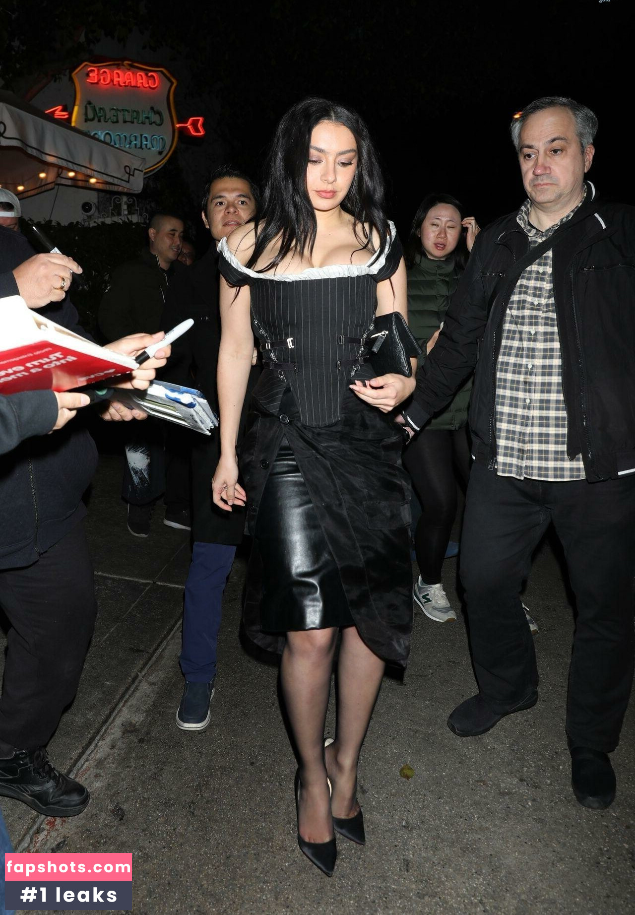 Charli XCX Nahé úniky fotek pouze od fanoušků #260 - Fapshots